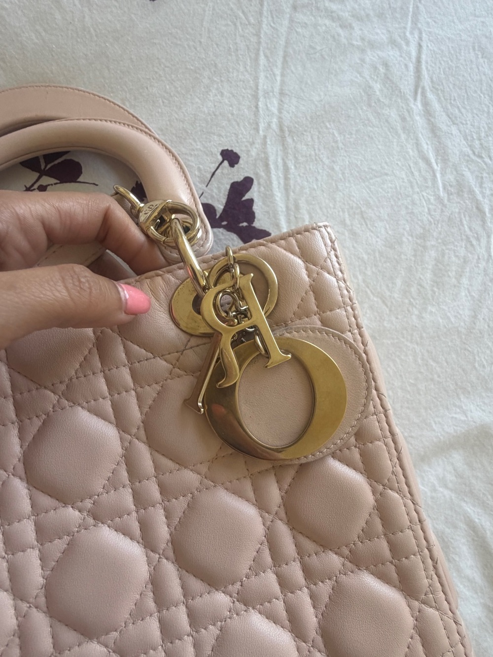 Lady Dior medium Quilted Satchel in Blush Pink with Gold Hardware. Sale price ! - Picture 10 of 13